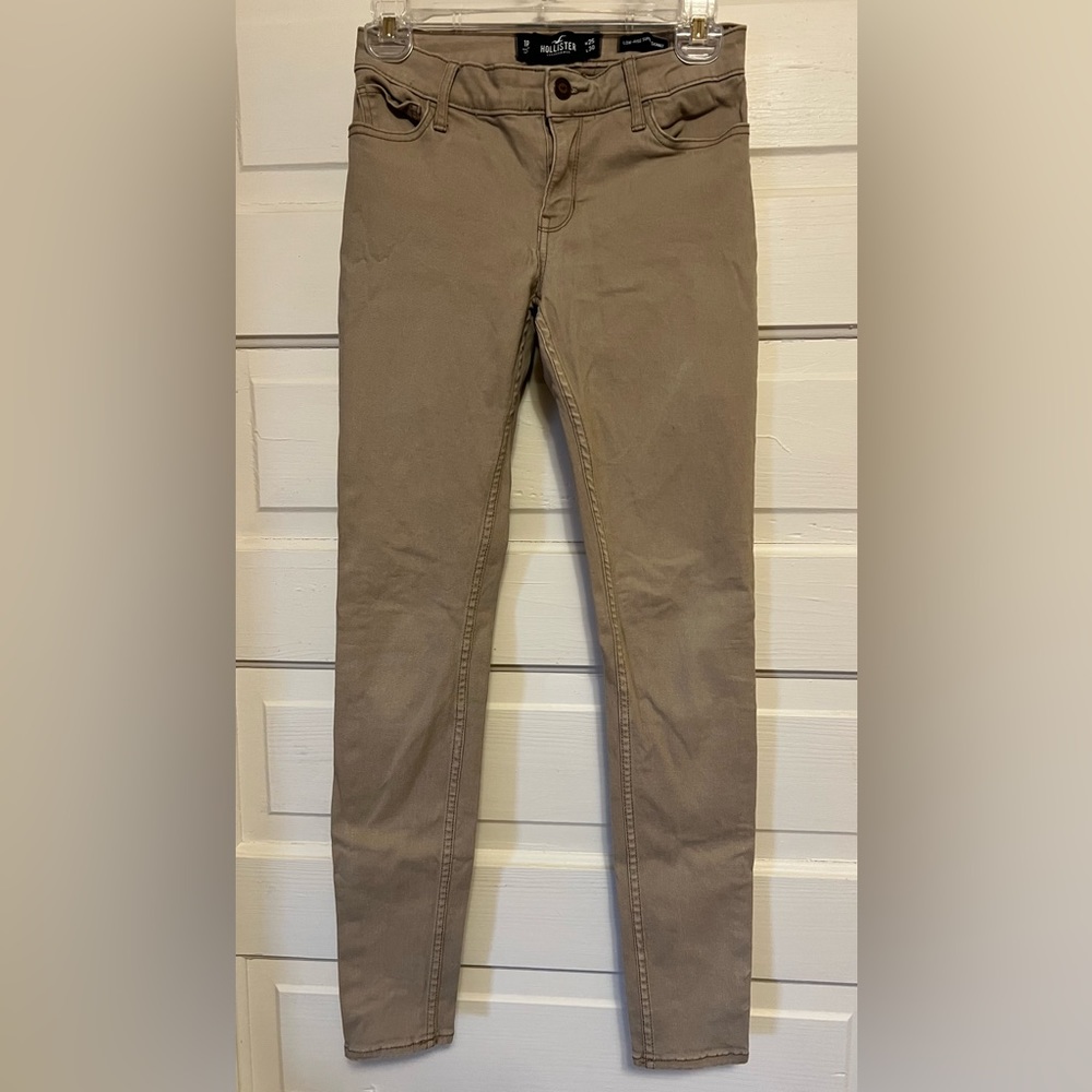 HOLLISTER LOW RISE SUPER SKINNY PANTS